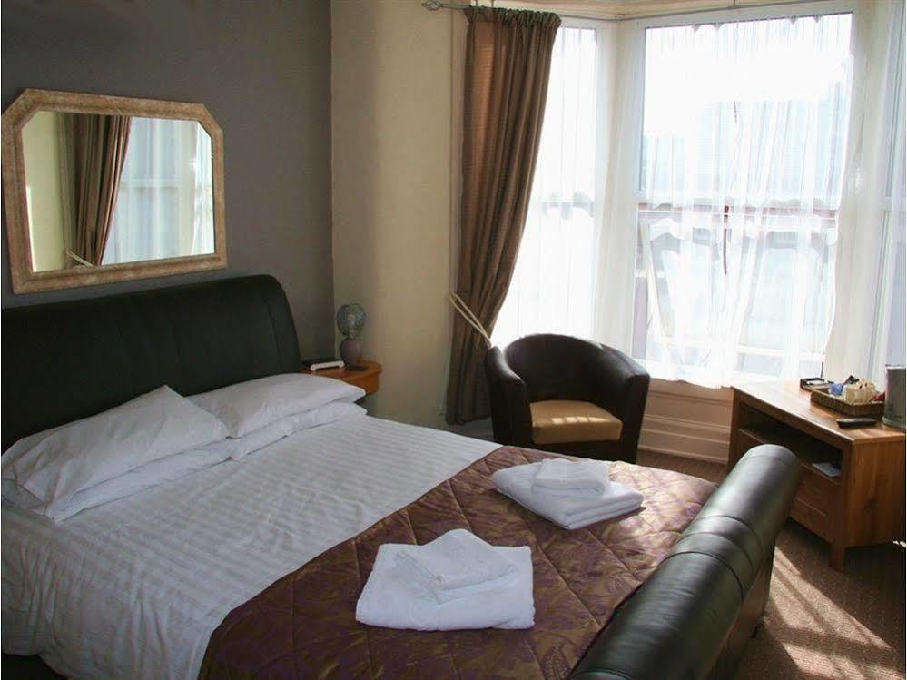 Bed and Breakfast The Dragonfly Blackpool Zewnętrze zdjęcie